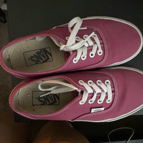 Vans - Picture 4 of 4